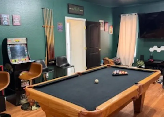 7br Sleeps 16 Pool Games Bbq Family Friends Corporate Teams Retreat * Goodyear