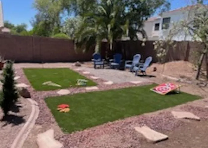 7br Sleeps 16 Pool Games Bbq Family Friends Corporate Teams Retreat Holiday home *